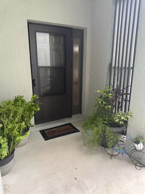 Entry Way - 35 Talavera Ct, Saint Augustine, FL 32086 photo 1 of 3