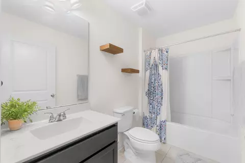 Bath - 121 Sawmill Forest Ct, Saint Augustine, FL 32086 photo 4 of 5