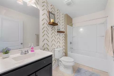 Bath - 121 Sawmill Forest Ct, Saint Augustine, FL 32086 photo 5 of 5