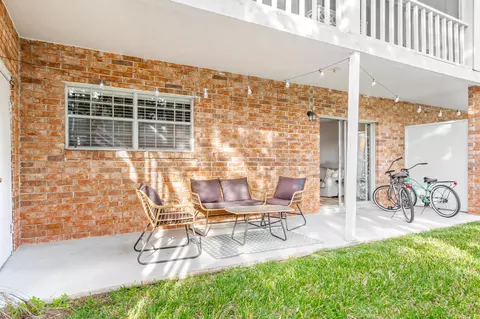 Exterior - 405 Flagler Blvd #2A, Saint Augustine, FL 32080 photo 1 of 5