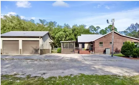124 Neal Rd, Hawthorne, FL 32640
