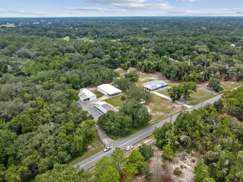 135 Lake Como Dr, Pomona Park, FL 32181