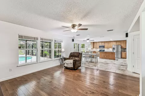 637 Mackenzie Cir, Saint Augustine, FL 32092 photo 13