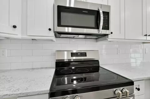 Kitchen - 236 North Blvd, Saint Augustine, FL 32095 photo 4 of 5