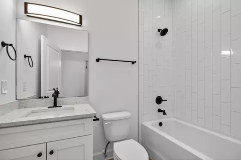 Bath - 236 North Blvd, Saint Augustine, FL 32095 photo 1 of 3