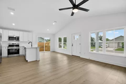 Living - 236 North Blvd, Saint Augustine, FL 32095 photo 4 of 5
