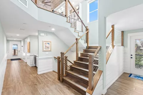 Entry Way - 1 2nd Ln, Saint Augustine, FL 32080 photo 2 of 3