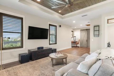 Living - 1 2nd Ln, Saint Augustine, FL 32080 photo 5 of 7