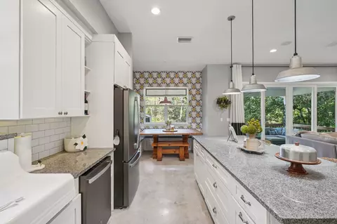 Kitchen - 3501 Kings Rd, Saint Augustine, FL 32086 photo 5 of 6
