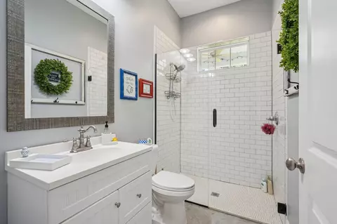 Bath - 3501 Kings Rd, Saint Augustine, FL 32086 photo 3 of 4