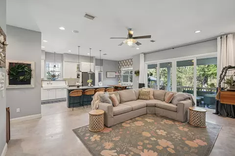 Living - 3501 Kings Rd, Saint Augustine, FL 32086 photo 1 of 2