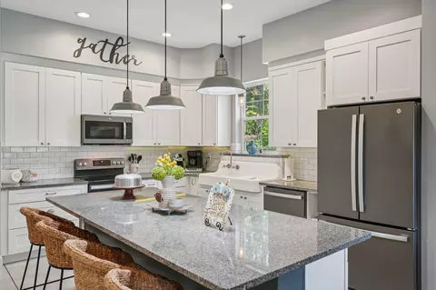 Kitchen - 3501 Kings Rd, Saint Augustine, FL 32086 photo 3 of 6