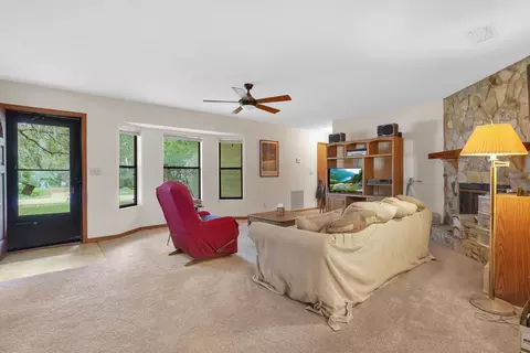 Living - 426 Jasmine Rd, Saint Augustine, FL 32086 photo 3 of 3