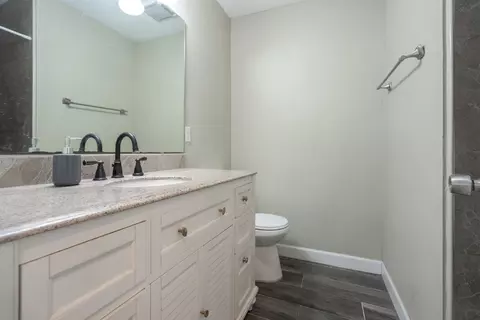 Bath - 227 N Whitney St, Saint Augustine, FL 32084 photo 1 of 3