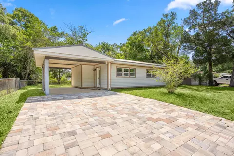 Exterior - 227 N Whitney St, Saint Augustine, FL 32084 photo 1 of 4