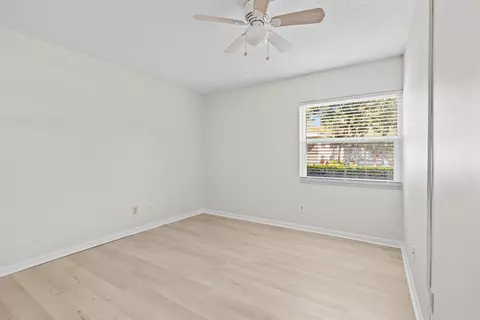Bedroom - 37 Tarragona Ct, Saint Augustine, FL 32086 photo 4 of 6