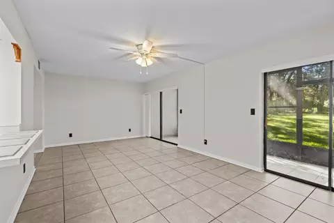 Living - 37 Tarragona Ct, Saint Augustine, FL 32086 photo 4 of 5