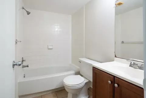 Bath - 37 Tarragona Ct, Saint Augustine, FL 32086 photo 2 of 2