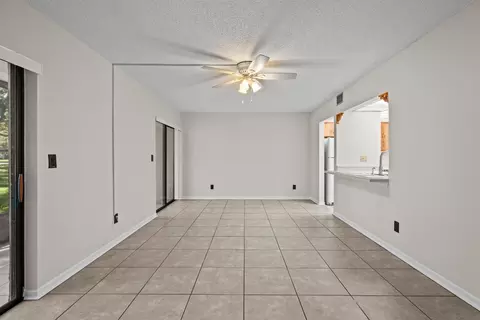 Living - 37 Tarragona Ct, Saint Augustine, FL 32086 photo 2 of 5