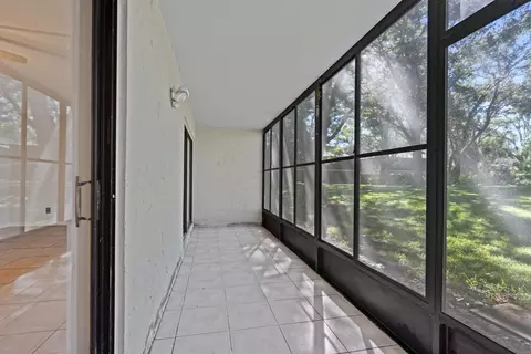 Exterior - 37 Tarragona Ct, Saint Augustine, FL 32086 photo 2 of 10