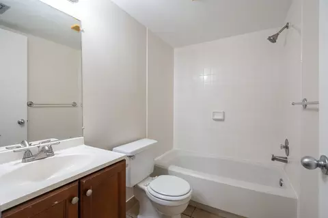 Bath - 37 Tarragona Ct, Saint Augustine, FL 32086 photo 1 of 2