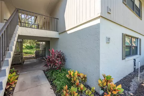 37 Tarragona Ct, Saint Augustine, FL 32086