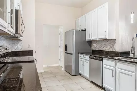 Kitchen - 1818 Golden Lake Loop, Saint Augustine, FL 32084 photo 3 of 5