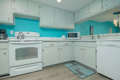 Kitchen - 8130 A1a S H7, Saint Augustine, FL 32080 photo 3 of 4