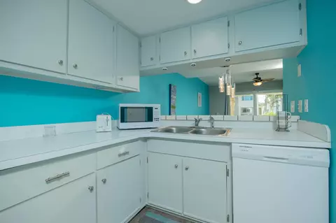 Kitchen - 8130 A1a S H7, Saint Augustine, FL 32080 photo 4 of 4