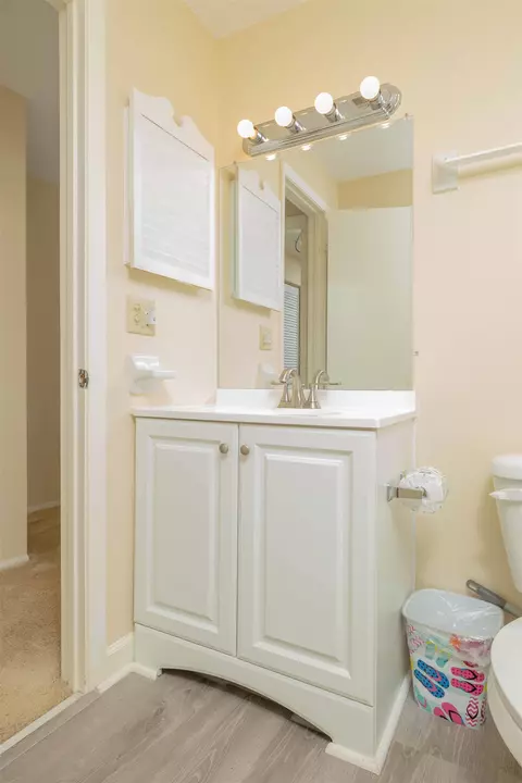 Bath - 8130 A1a S H7, Saint Augustine, FL 32080 photo 2 of 3