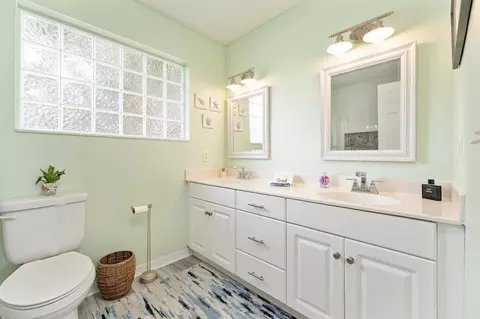 Bath - 2500 Hydrangea St, Saint Augustine, FL 32080 photo 2 of 4