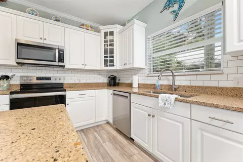 Kitchen - 2500 Hydrangea St, Saint Augustine, FL 32080 photo 3 of 3