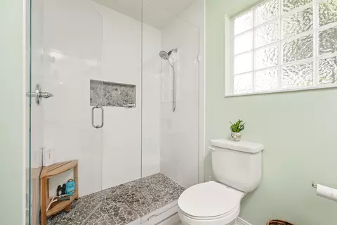 Bath - 2500 Hydrangea St, Saint Augustine, FL 32080 photo 3 of 4