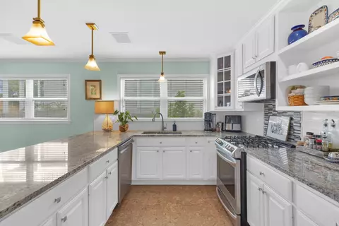 Kitchen - 26 Dolphin Dr, Saint Augustine, FL 32080 photo 3 of 5