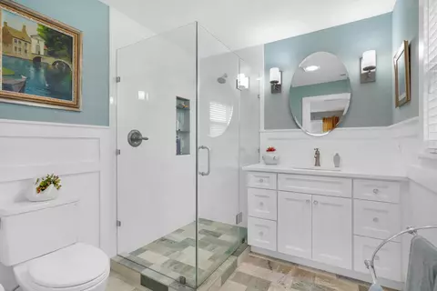 Bath - 26 Dolphin Dr, Saint Augustine, FL 32080 photo 1 of 3