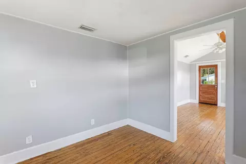 Living - 102 Palmer St, Saint Augustine, FL 32084 photo 3 of 4