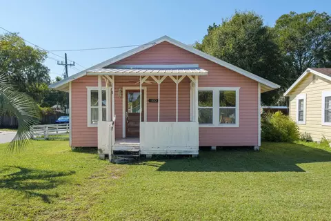 Exterior - 102 Palmer St, Saint Augustine, FL 32084 photo 1 of 8
