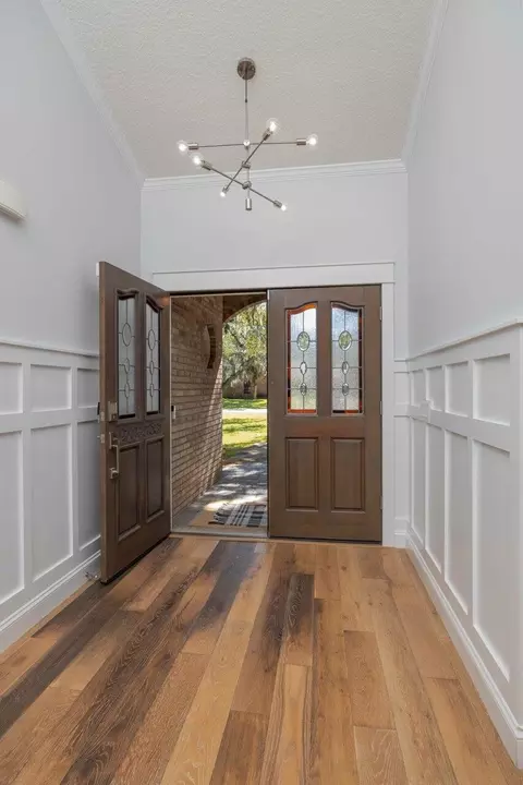 Entry Way - 1215 San Jose Forest Dr, Saint Augustine, FL 32080 photo 2 of 3