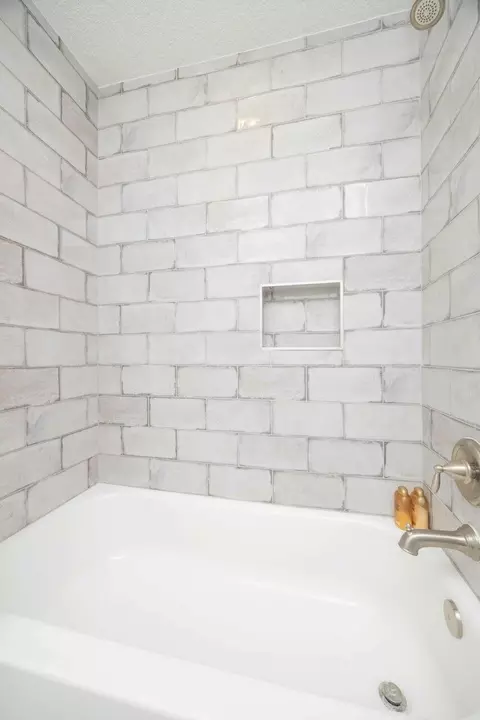 Bath - 1215 San Jose Forest Dr, Saint Augustine, FL 32080 photo 5 of 5
