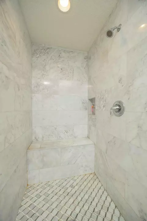 Bath - 1215 San Jose Forest Dr, Saint Augustine, FL 32080 photo 3 of 5