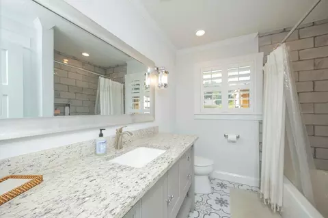Bath - 1215 San Jose Forest Dr, Saint Augustine, FL 32080 photo 4 of 5