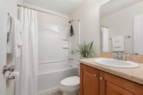 Bath - 340 Volterra Pl, Saint Augustine, FL 32084 photo 3 of 4