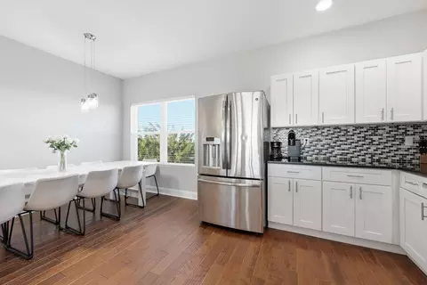 Kitchen - 4969 Alta Vista Ave, Saint Augustine, FL 32080 photo 2 of 3