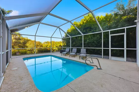 Exterior - 4969 Alta Vista Ave, Saint Augustine, FL 32080 photo 5 of 17