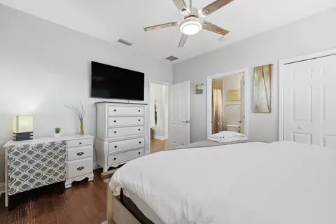 Bedroom - 4969 Alta Vista Ave, Saint Augustine, FL 32080 photo 7 of 13