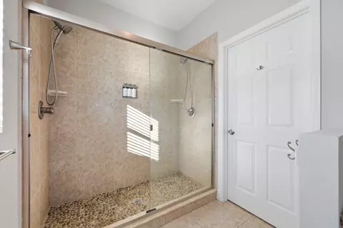 Bath - 4969 Alta Vista Ave, Saint Augustine, FL 32080 photo 1 of 6