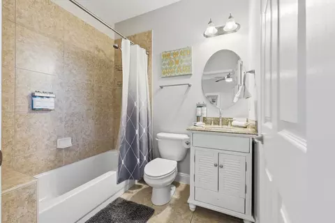 Bath - 4969 Alta Vista Ave, Saint Augustine, FL 32080 photo 4 of 6