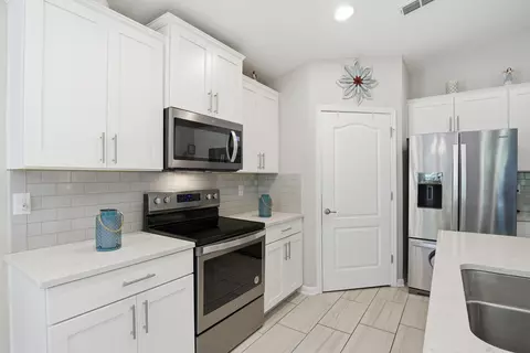594 Palace Dr, Saint Augustine, FL 32084 photo 9