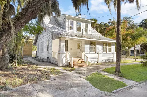 221 S 5th St, Palatka, FL 32177