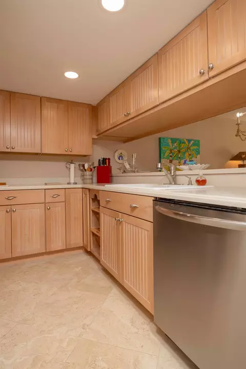 Kitchen - 8130 A1a S H3 #H3, Saint Augustine, FL 32080 photo 3 of 5